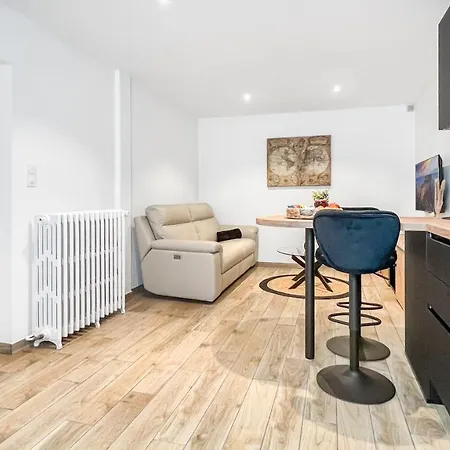 Homey Ethan - Free Parking - Terrasse Privee - Wifi Et Netflix - Jacuzzi * Monnetier-Mornex